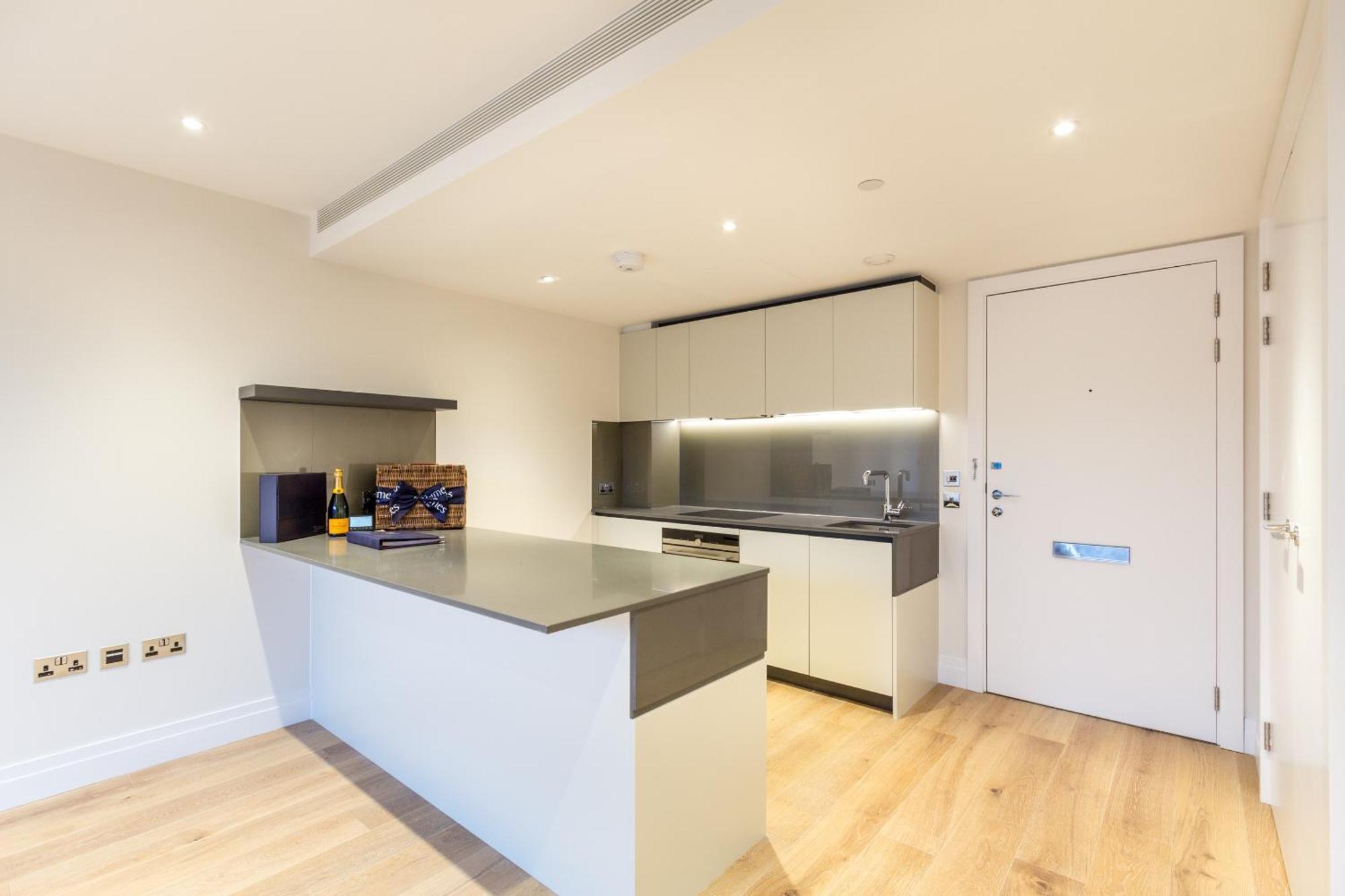 Studio Come 1 Bed Flat In Vauxhall Next To Battersea London Exterior photo